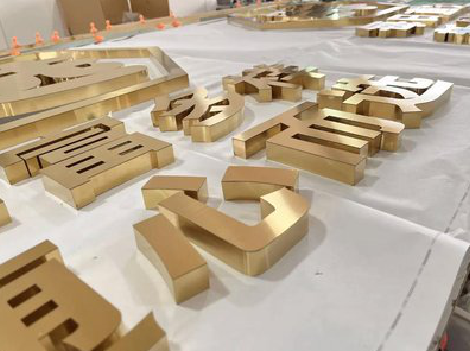 楚雄拉丝不锈钢字的特点。